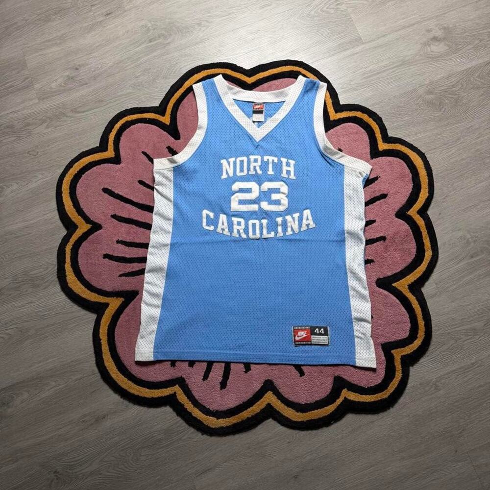 Vintage 90’s Nike UNC Tarheels Michael Jordan NCAA Jersey Size Large Blue